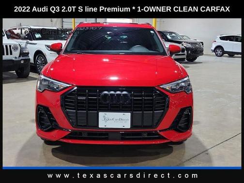 2022 Audi Q3 45 S line Premium
