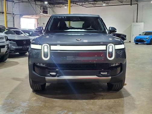 2023 Rivian R1T Adventure Quad Motor Large Pack
