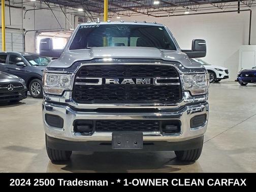 2024 RAM 2500 Tradesman Crew Cab 4x4 6'4' Box