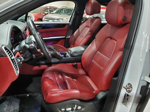 2021 Porsche Cayenne Base