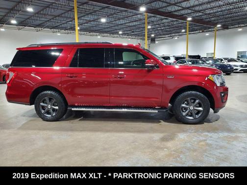 RUBY RED METALLIC TINTED CC 2019 Ford Expedition Max XLT