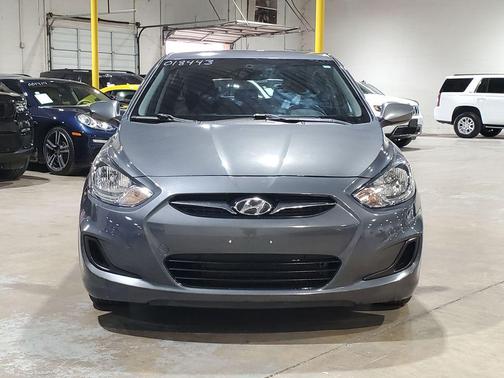 2012 Hyundai Accent SE