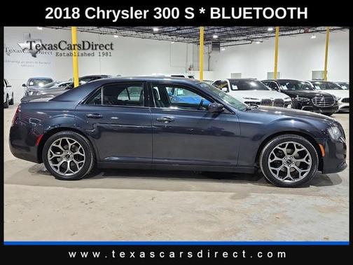 2018 Chrysler 300 S