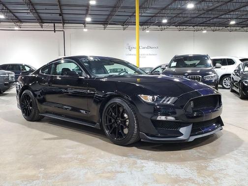 2019 Ford Shelby GT350 Base