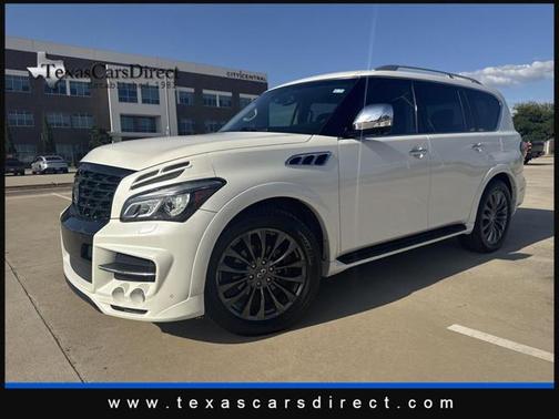 2017 INFINITI QX80 Base