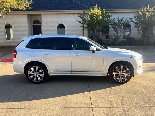 2022 Volvo XC90 T6 Inscription