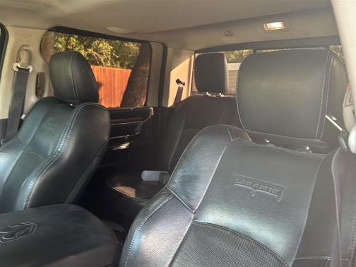 2016 RAM 1500 Laramie