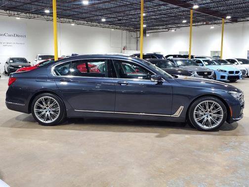 2019 BMW 740 740i