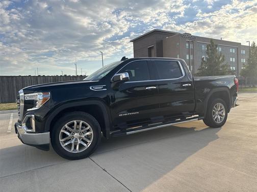 2022 GMC Sierra 1500 SLT