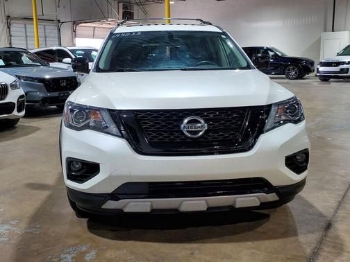 2019 Nissan Pathfinder SL