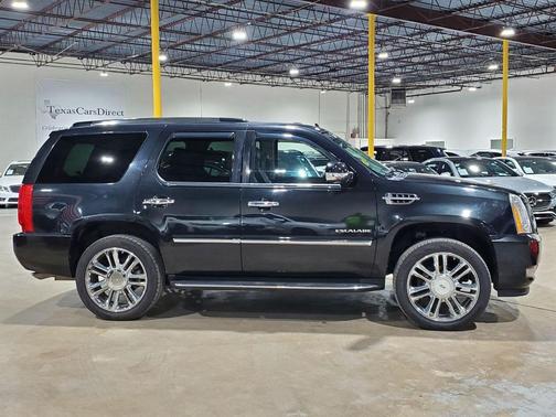 2012 Cadillac Escalade Luxury