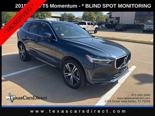 Denim Blue Metallic 2018 Volvo XC60 T5 Momentum