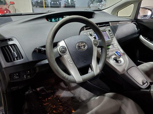 2012 Toyota Prius Plug-in Base