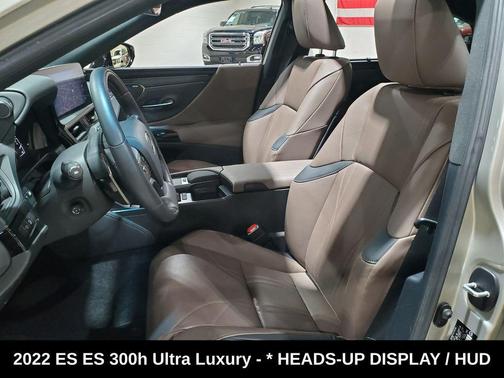 2022 Lexus ES 300h Ultra Luxury