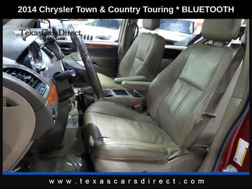 2014 Chrysler Town & Country Touring