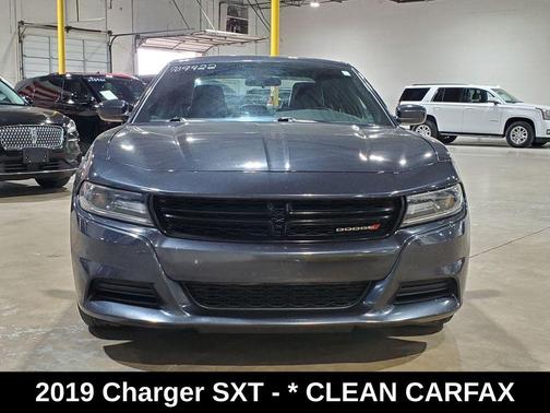 2019 Dodge Charger SXT