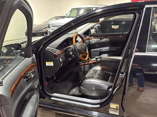 2011 Mercedes-Benz S-Class S 550