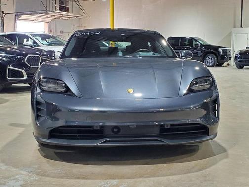 2022 Porsche Taycan GTS