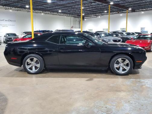 2015 Dodge Challenger SXT