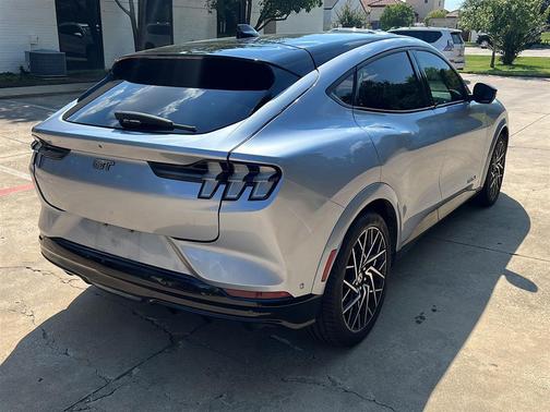 2022 Ford Mustang Mach-E GT
