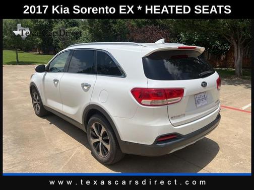 2017 Kia Sorento EX