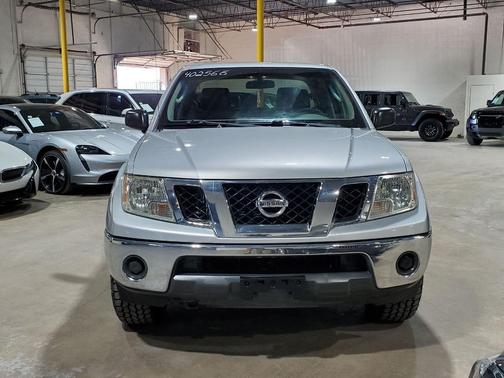 2009 Nissan Frontier SE Crew Cab