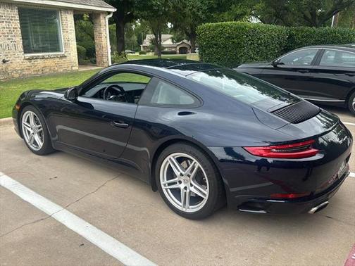 2018 Porsche 911 Carrera