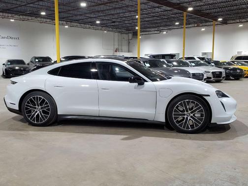 2020 Porsche Taycan Turbo
