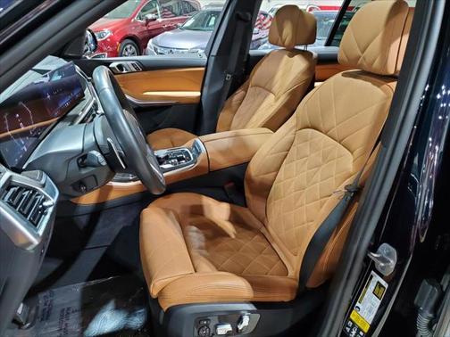 2024 BMW X5 M60i