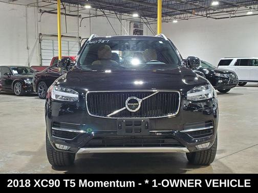 2018 Volvo XC90 T5 Momentum