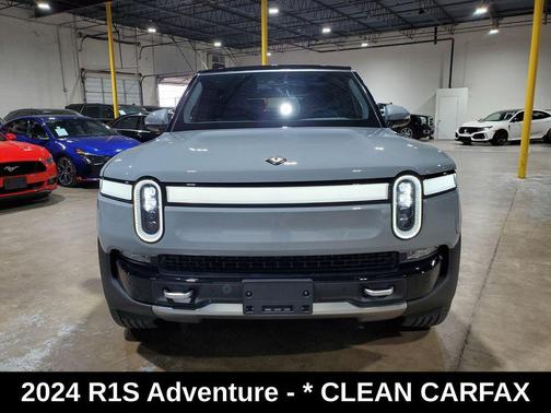 LA Silver 2024 Rivian R1S Adventure