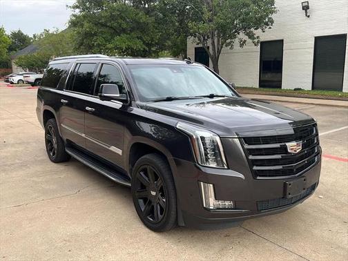 2018 Cadillac Escalade ESV Luxury