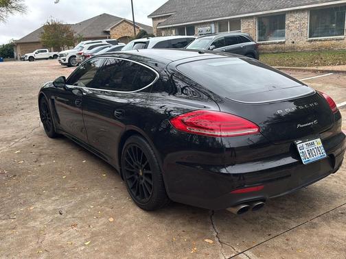 2014 Porsche Panamera 4S Executive