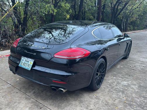 2014 Porsche Panamera 4S Executive