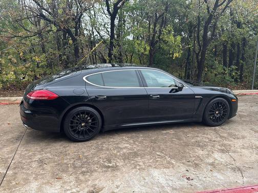 2014 Porsche Panamera 4S Executive