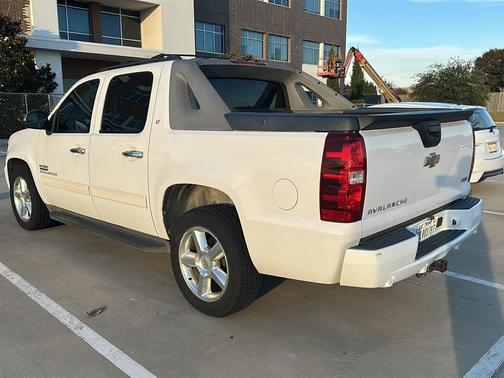 2011 Chevrolet Avalanche 1500 LT