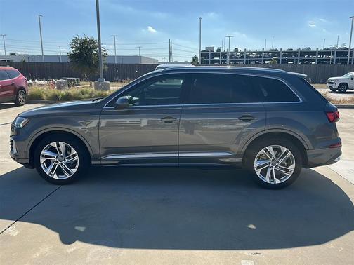 2020 Audi Q7 55 Prestige