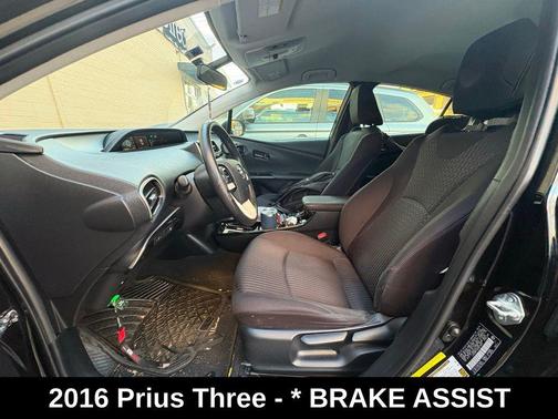 2016 Toyota Prius Three