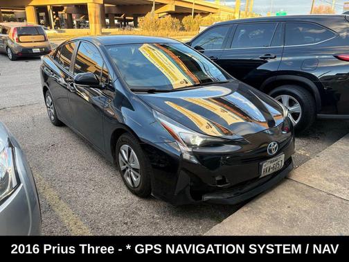 2016 Toyota Prius Three