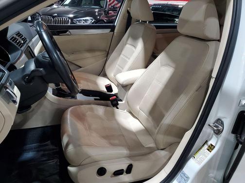 2019 Volkswagen Passat 2.0T Wolfsburg Edition