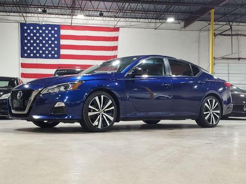 2020 Nissan Altima SR FWD