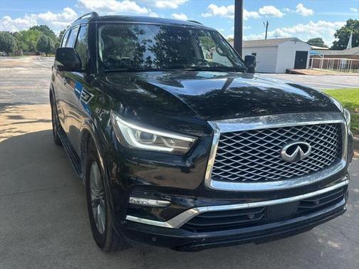 2022 INFINITI QX80 Luxe