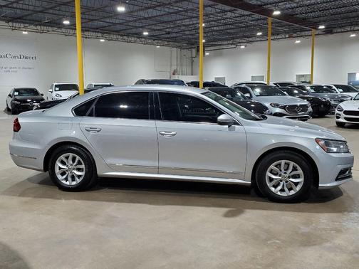 2017 Volkswagen Passat 1.8T S