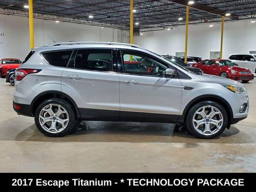 INGOT SILVER METALLIC 2017 Ford Escape Titanium