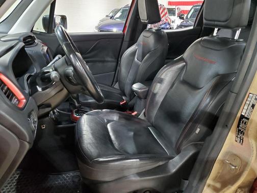 2018 Jeep Renegade Trailhawk