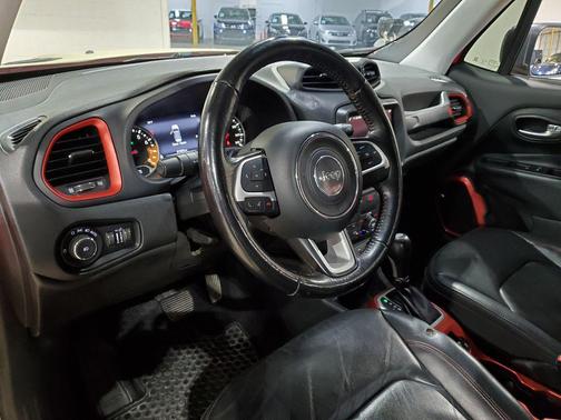 2018 Jeep Renegade Trailhawk