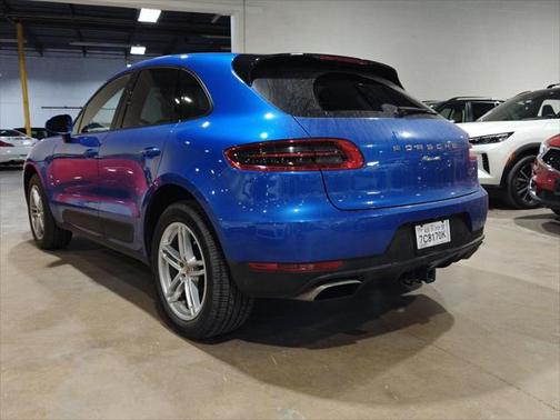2017 Porsche Macan Base