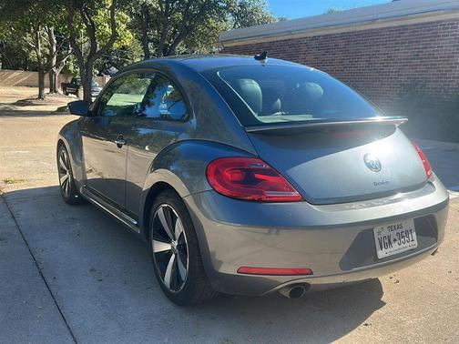 2012 Volkswagen Beetle Base
