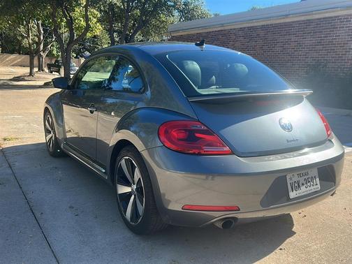 2012 Volkswagen Beetle Base
