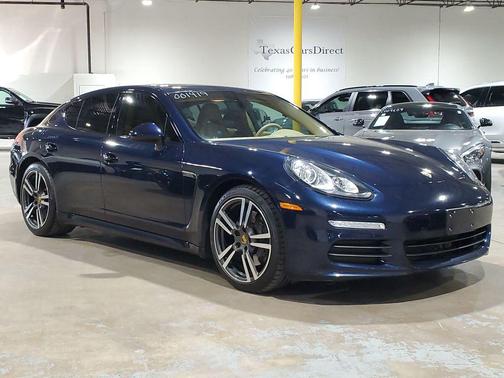 2016 Porsche Panamera Edition